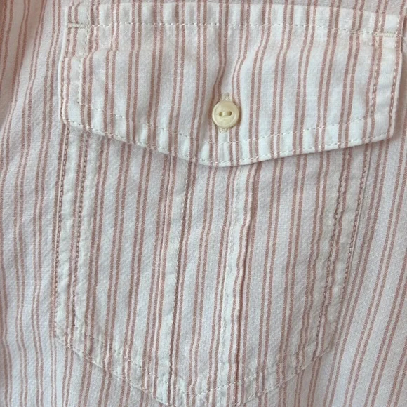 Patagonia lightweight button down - Picture 3 of 5